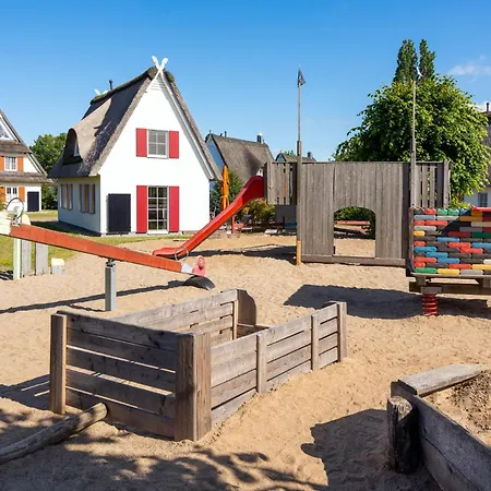 Prázdninový dům C 5 Premium Reethaus Delphin Mit Eigenem Whirlpool Und Aussensauna Gramkow