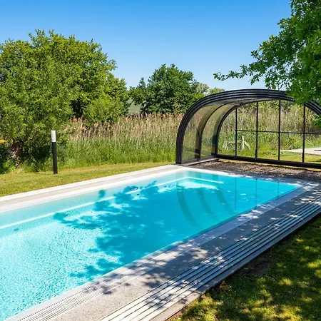 C 5 Premium Reethaus Delphin Mit Eigenem Whirlpool Und Aussensauna Prázdninový dům Gramkow