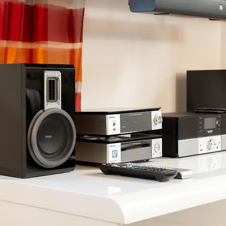 C 5 Premium Reethaus Delphin Mit Eigenem Whirlpool Und Aussensauna * Gramkow