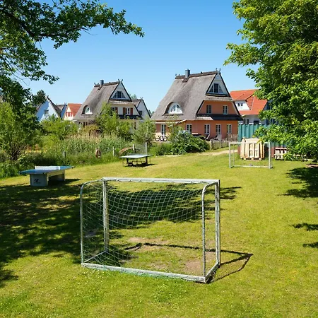 C 5 Premium Reethaus Delphin Mit Eigenem Whirlpool Und Aussensauna *